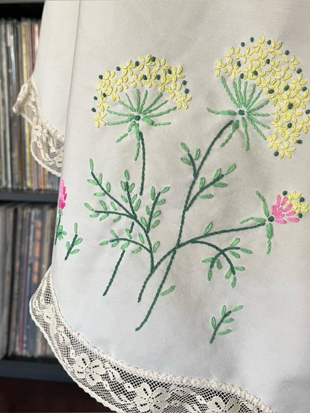 Dandelion embroidered upcycled floral handmade skirt circle spinner lace 🌱🌼🌱